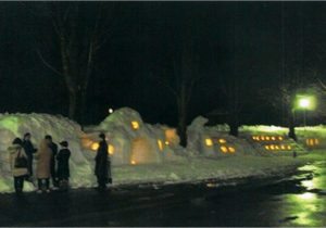 奨励賞：雪像で、３年生を応援しよう　小出中学校　１学年
