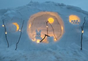 第16回アートコンテスト　ファミリー金賞：真冬の満月　ウサギの餅つき　井口　さとい